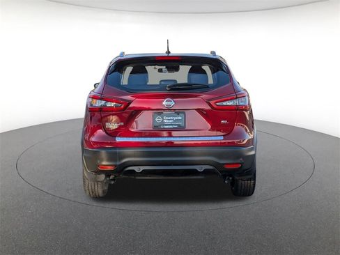 Used 2022 Nissan Rogue Sport SL image 6