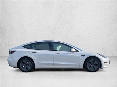 Used 2023 Tesla Model 3 Standard Range RWD image 4