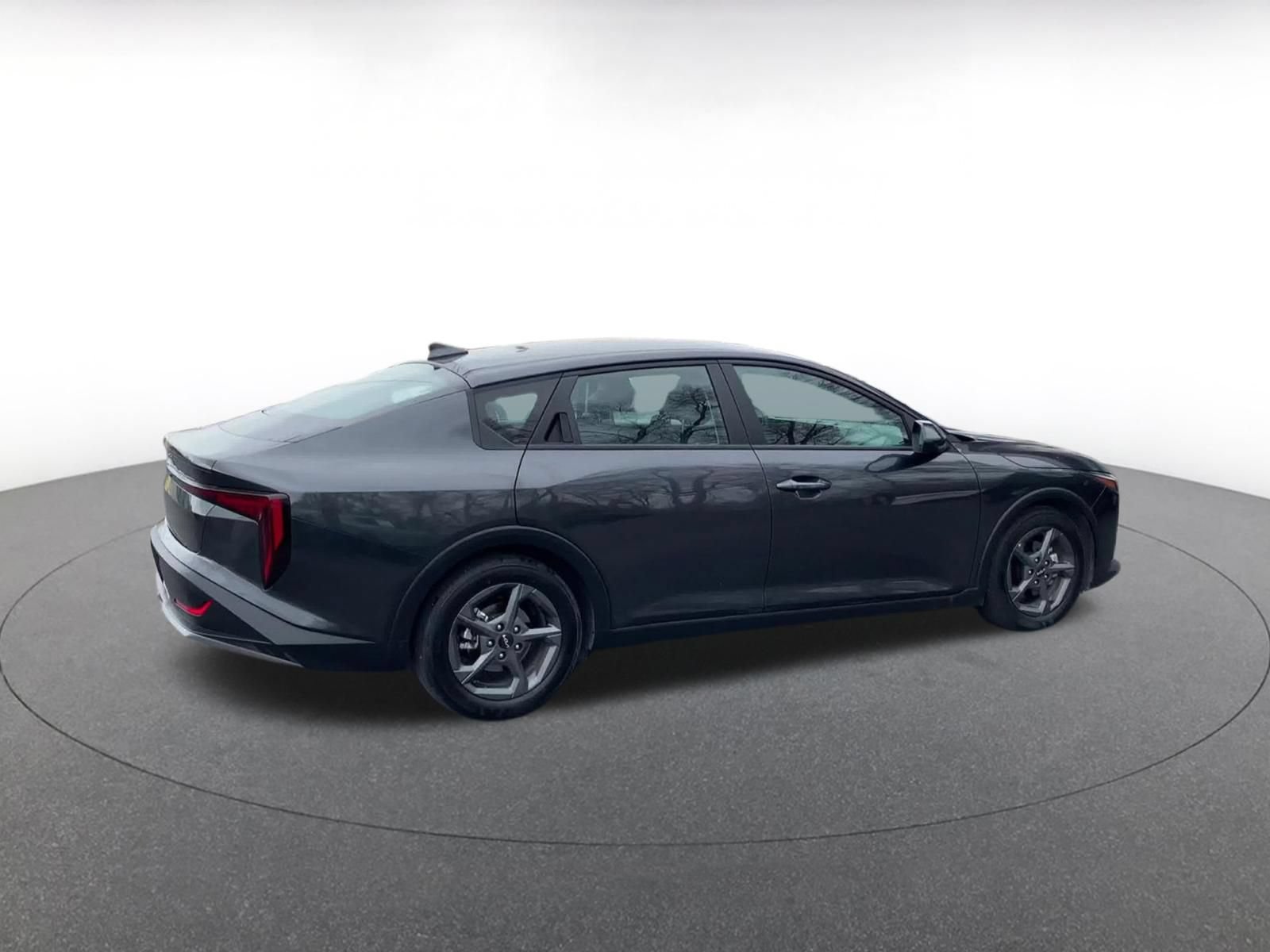 Used 2025 Kia K4 FWD image 14