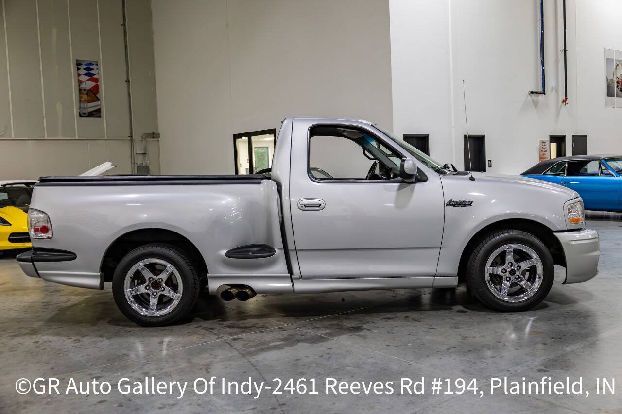 Used 2001 Ford F150 Lightning RWD image 35