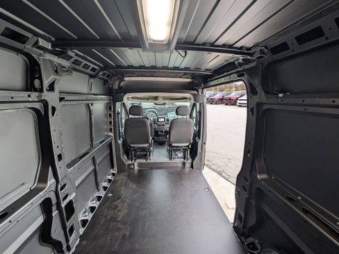 New 2026 RAM ProMaster 1500 w/ Quick Order Package 22G SLT image 41