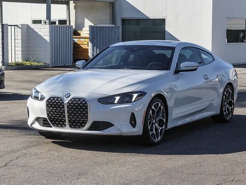 New 2026 BMW 430i Coupe w/ Parking Assistance Package image 3