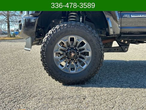 Used 2022 Ford F250 Lariat w/ Black Appearance Package image 25