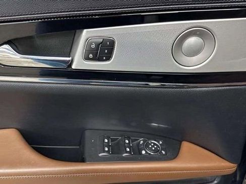 Used 2023 Lincoln Nautilus Reserve w/ Equipment Group 202A image 13