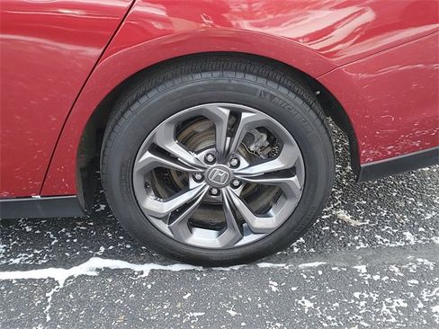 Used 2023 Honda Accord EX image 5