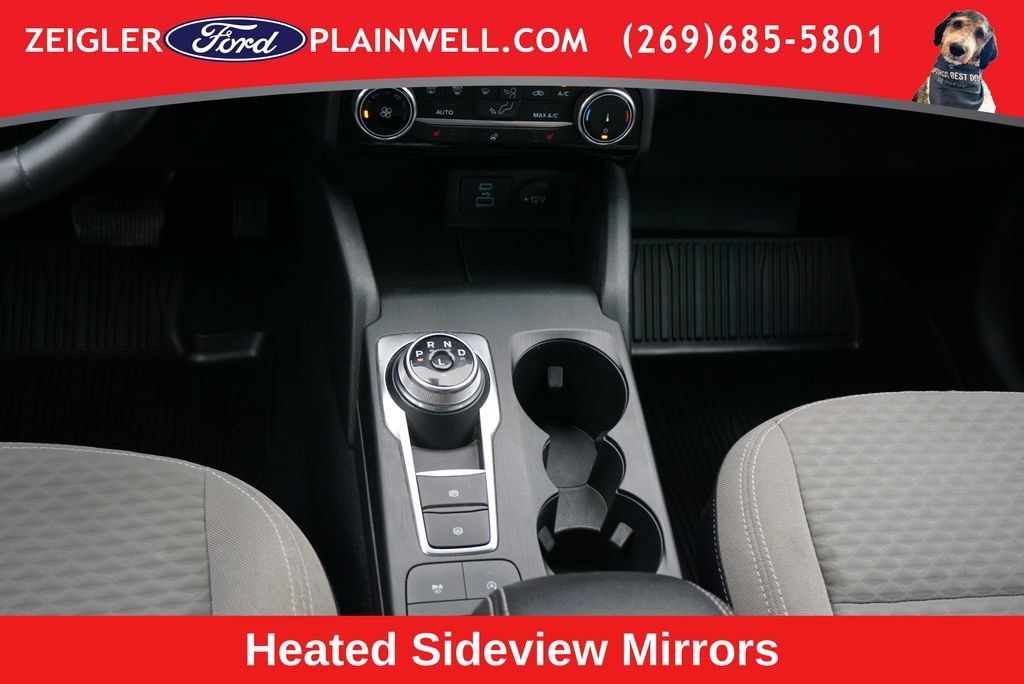 Used 2022 Ford Escape SE w/ Cold Weather Package FWD image 17