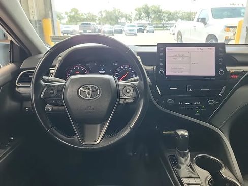 Used 2021 Toyota Camry XSE FWD image 3