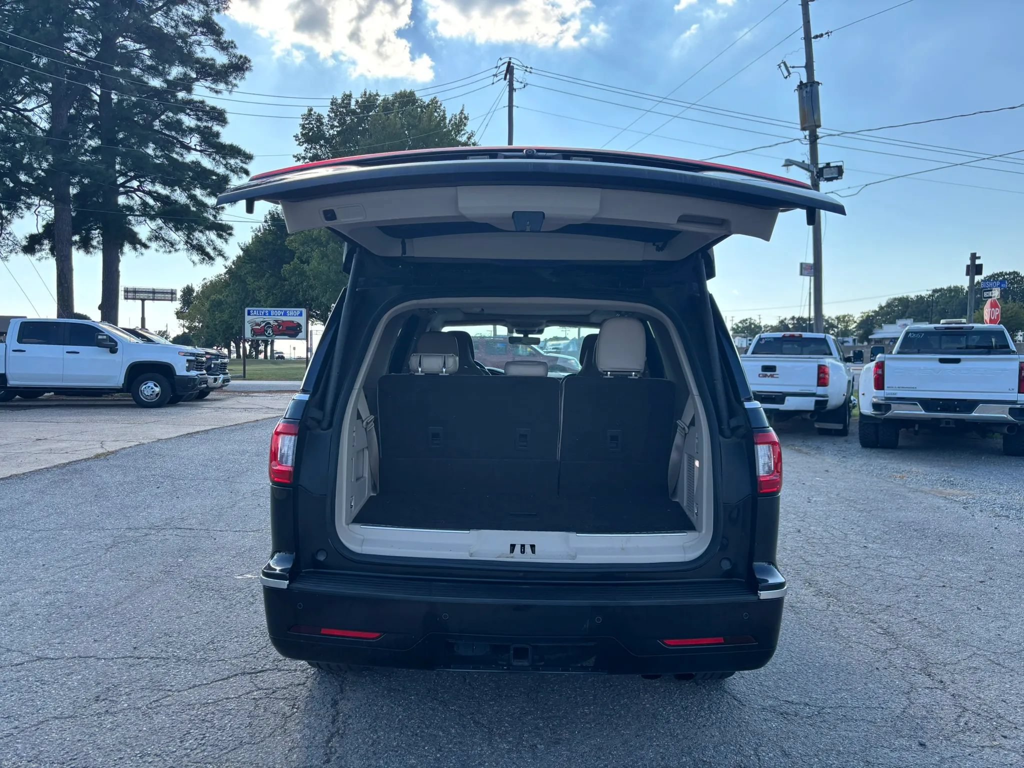 Used 2020 Lincoln Navigator Reserve AWD/4WD image 20