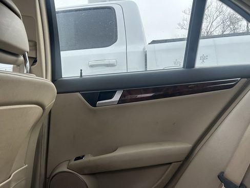 Used 2014 Mercedes-Benz C 300 4MATIC Sedan image 28