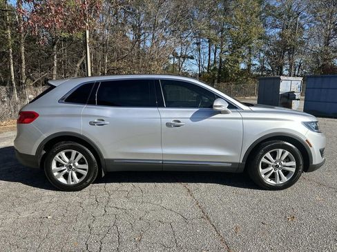 Used 2017 Lincoln MKX Select w/ Select Plus Package image 8