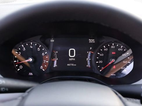 Used 2025 Jeep Compass Limited AWD/4WD image 13