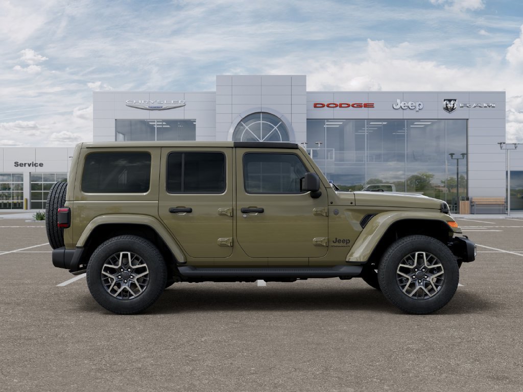 New 2026 Jeep Wrangler Unlimited Sahara AWD/4WD image 22