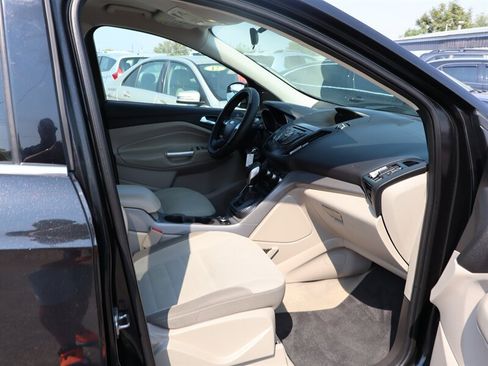 Used 2015 Ford Escape SE w/ Cargo Utility Package FWD image 7