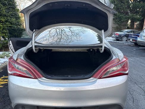 Used 2014 Hyundai Genesis 2.0T image 25