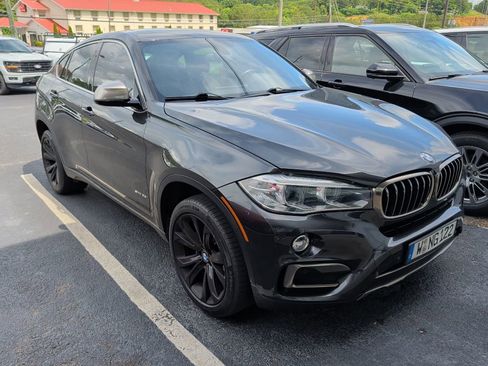 Used 2018 BMW X6 sDrive35i RWD image 8