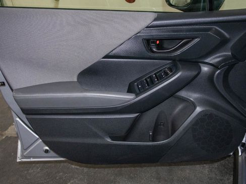 Used 2024 Subaru Crosstrek 2.0i Premium image 10