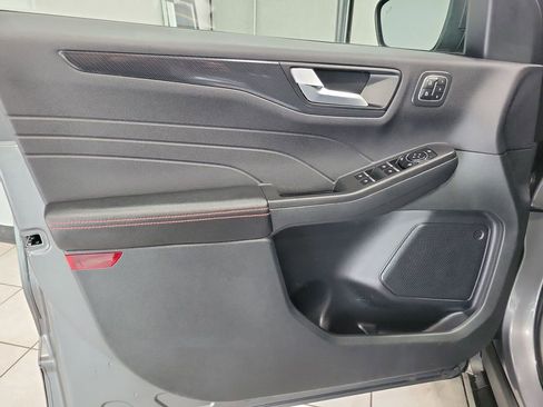 Used 2023 Ford Escape ST-Line Elite AWD/4WD image 33
