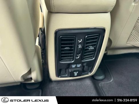 Used 2019 Jeep Grand Cherokee Limited w/ Trailer Tow Group IV AWD/4WD image 18