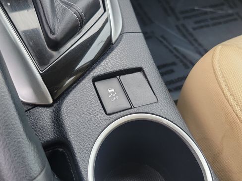 Used 2017 Toyota Corolla LE w/ Carpet Mat Package (TMS) image 29