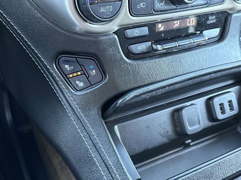 Used 2018 GMC Yukon Denali w/ Denali Ultimate Package image 25