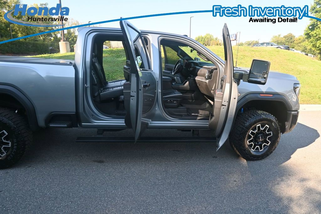 Used 2024 GMC Sierra 2500 AT4X AWD/4WD image 15