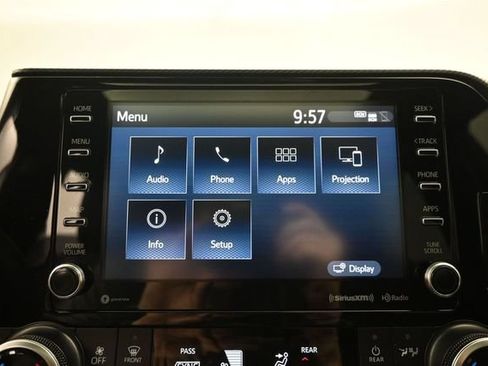 Used 2021 Toyota Highlander XSE FWD image 14