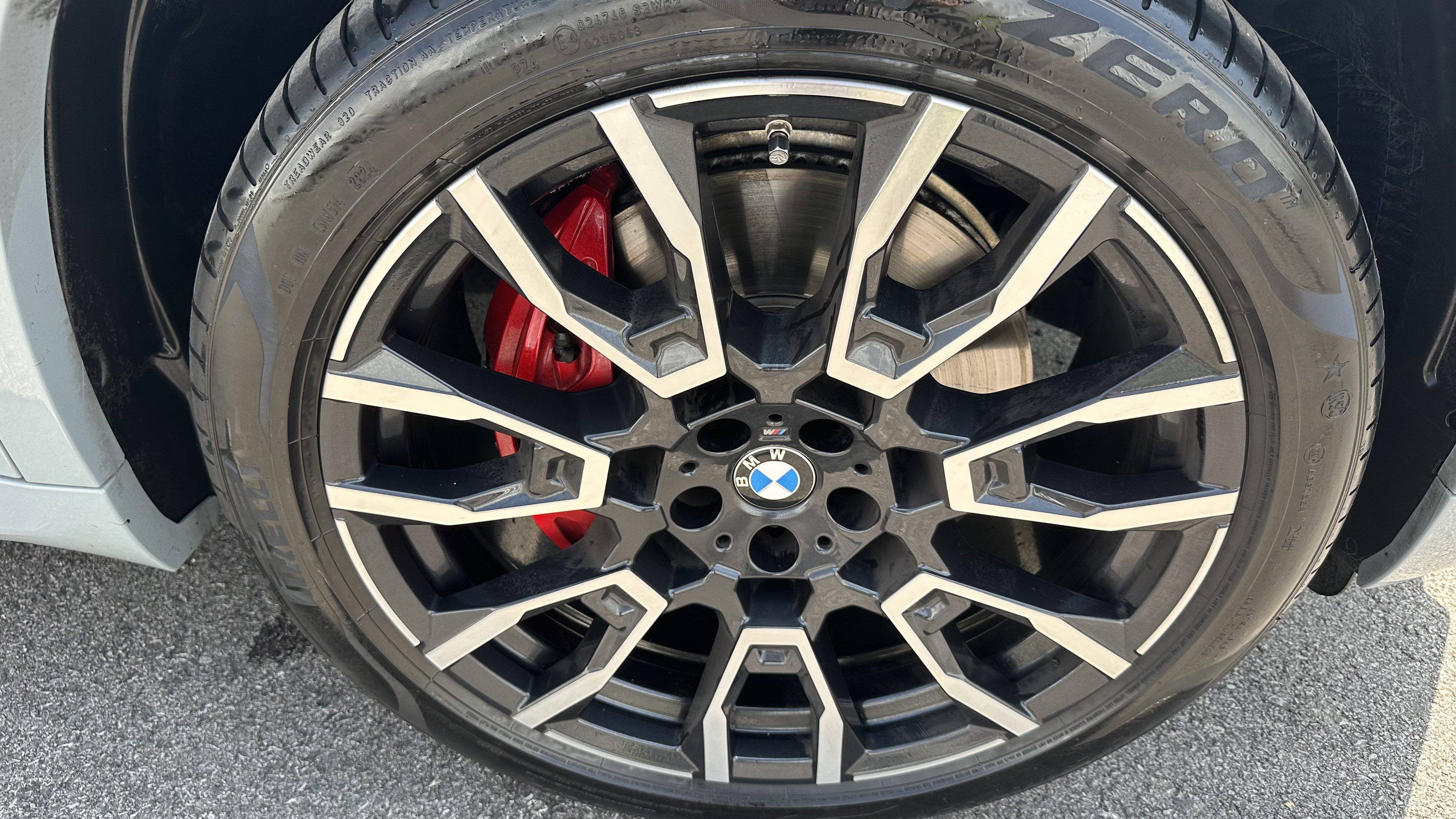 Certified 2025 BMW X5 xDrive40i w/ M Sport Package AWD/4WD image 15