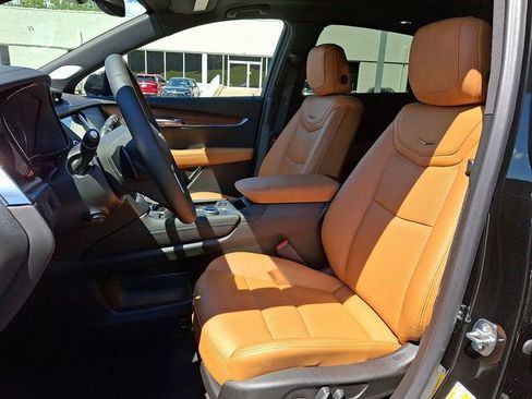 New 2025 Cadillac XT5 Premium Luxury image 9