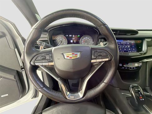 Used 2020 Cadillac XT6 Sport AWD/4WD image 11