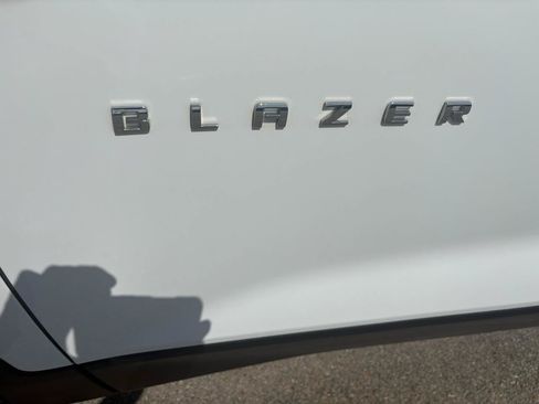 Used 2020 Chevrolet Blazer LT FWD image 9