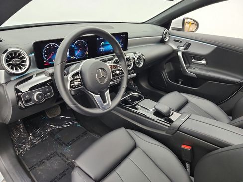 Used 2023 Mercedes-Benz CLA 250 image 12
