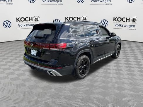 Certified 2026 Volkswagen Atlas Peak Edition AWD/4WD image 8