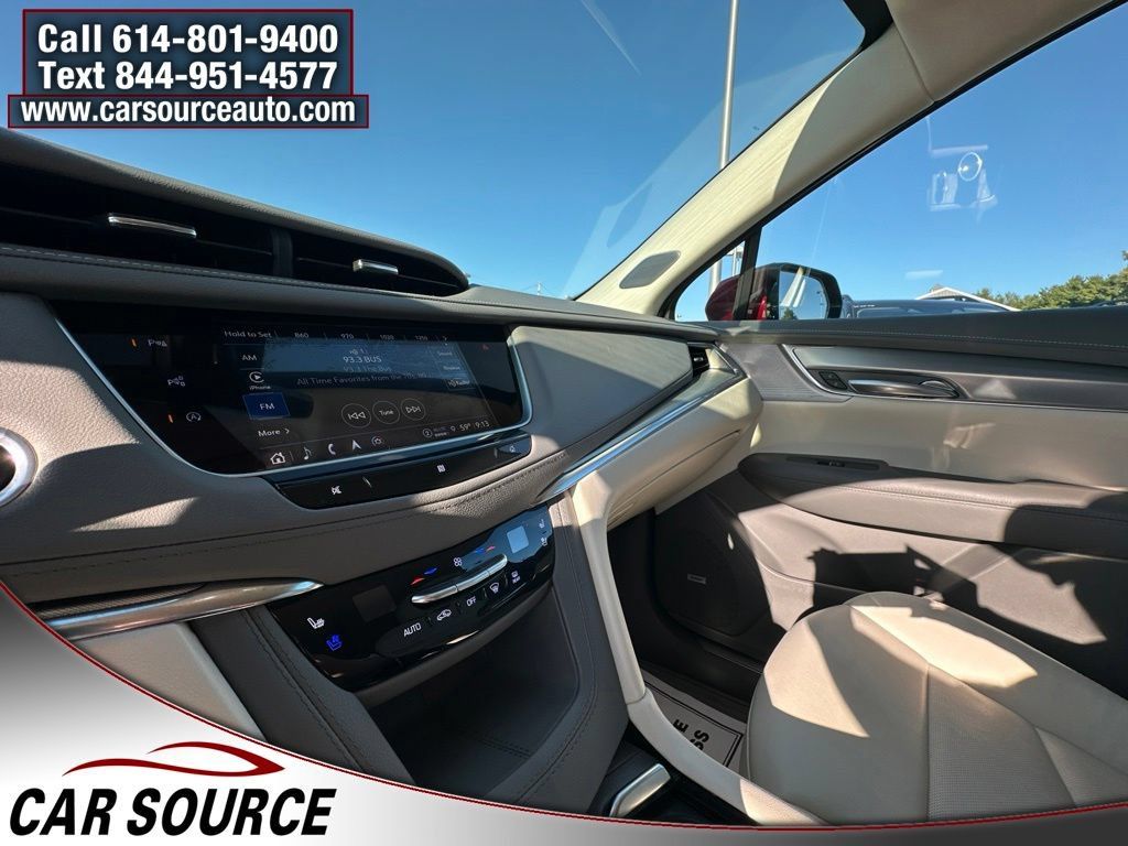 Used 2021 Cadillac XT5 Premium Luxury AWD/4WD image 17