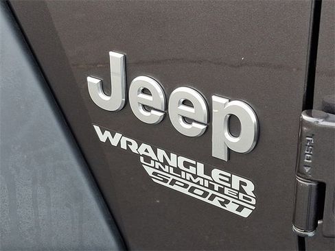 Used 2020 Jeep Wrangler Unlimited Sport S image 29