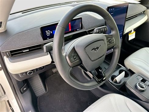 Used 2023 Ford Mustang Mach-E Premium image 9