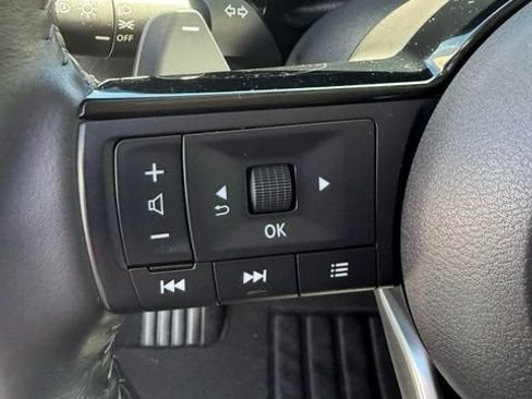 Used 2025 Nissan Pathfinder SL w/ Cargo Package AWD/4WD image 17
