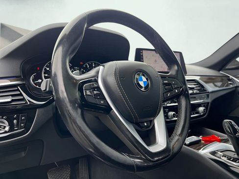 Used 2019 BMW 530i xDrive w/ Convenience Package image 37