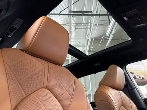 New 2026 Toyota Highlander Platinum AWD/4WD image 20