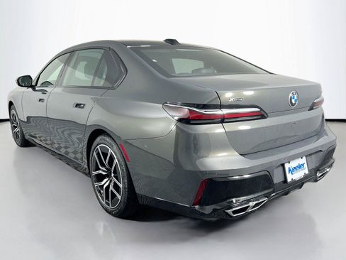 Used 2026 BMW 760i xDrive AWD/4WD image 4