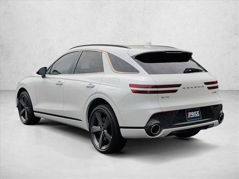 Used 2022 Genesis GV70 3.5T Sport AWD/4WD image 7