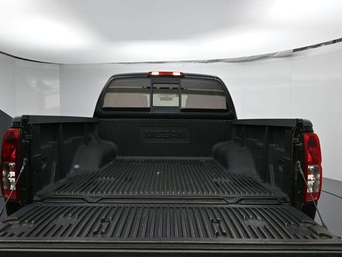 Used 2019 Nissan Frontier SV image 21