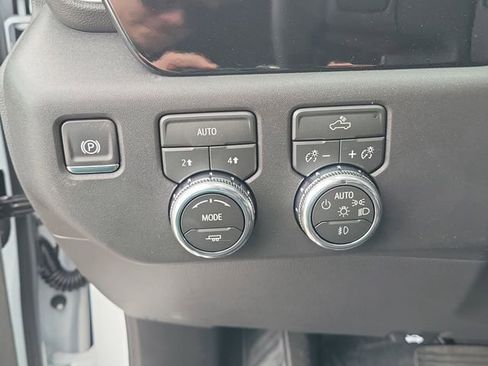 New 2026 GMC Sierra 1500 Elevation image 22