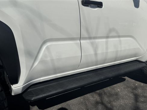 Used 2025 Toyota 4Runner 4WD image 8