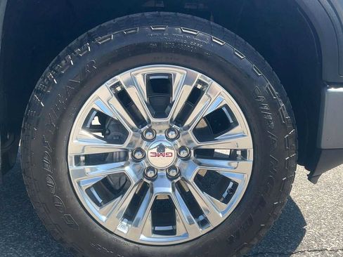 Used 2019 GMC Sierra 1500 AT4 w/ AT4 Preferred Package AWD/4WD image 35