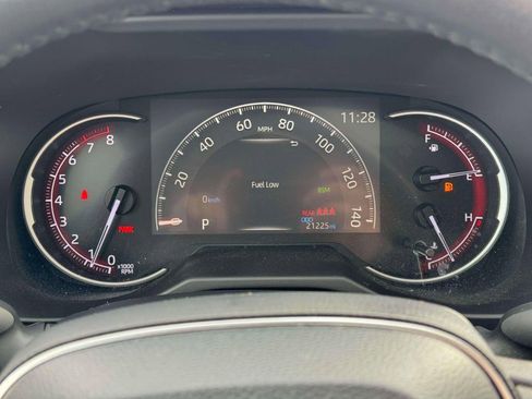 Used 2023 Toyota RAV4 XLE Premium image 25