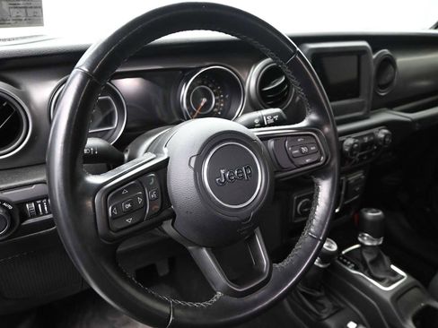 Used 2021 Jeep Wrangler Unlimited Willys image 12