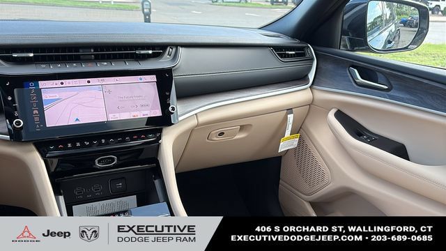 New 2026 Jeep Grand Cherokee L Limited AWD/4WD image 25