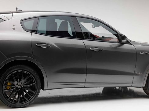 Used 2021 Maserati Levante S GranSport AWD/4WD image 39