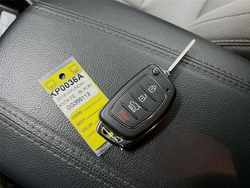 Used 2016 Hyundai Santa Fe Sport image 12