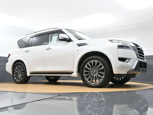 Used 2022 Nissan Armada Platinum AWD/4WD image 55